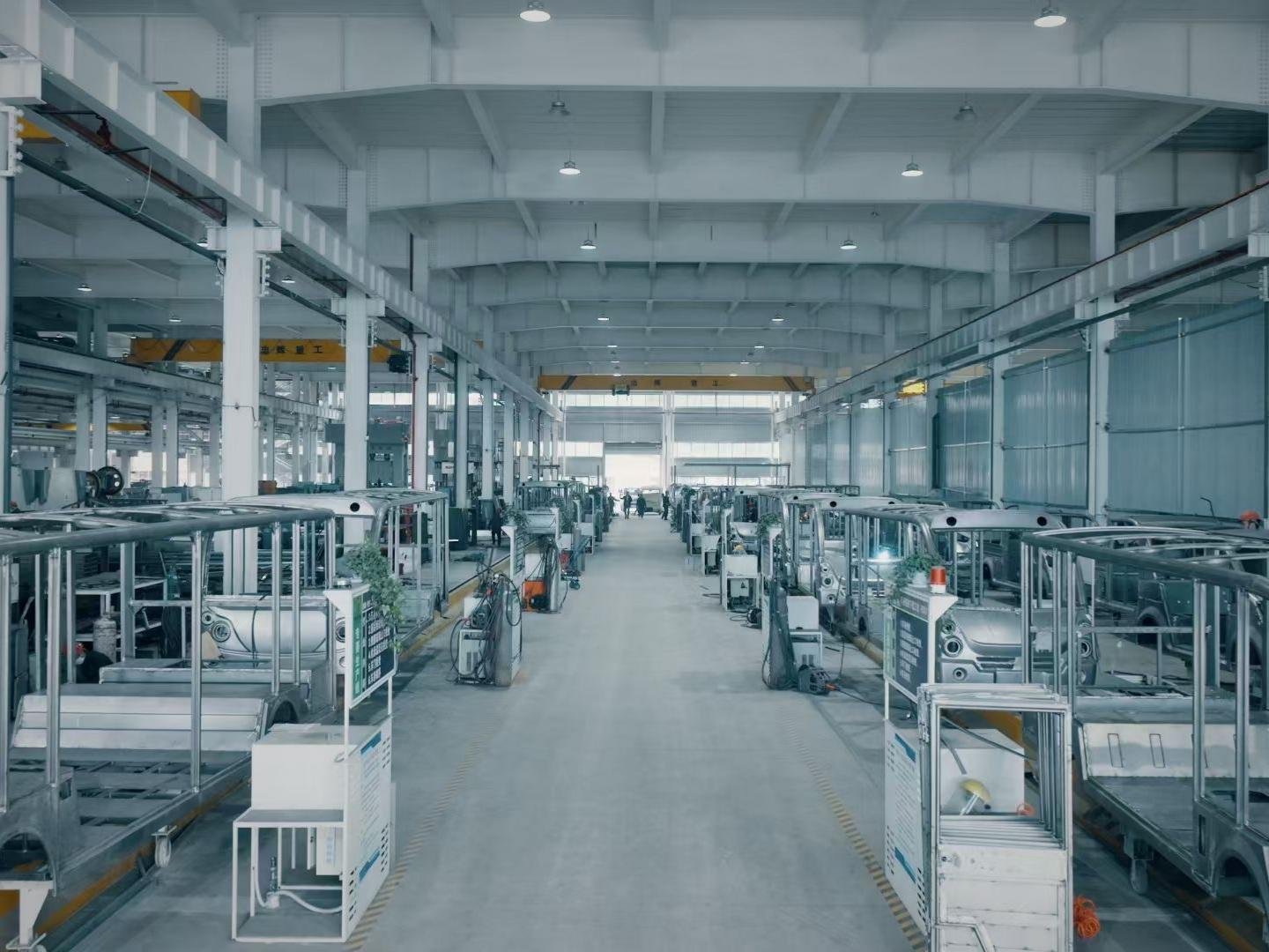 Automated paint and coating production line with spray booths